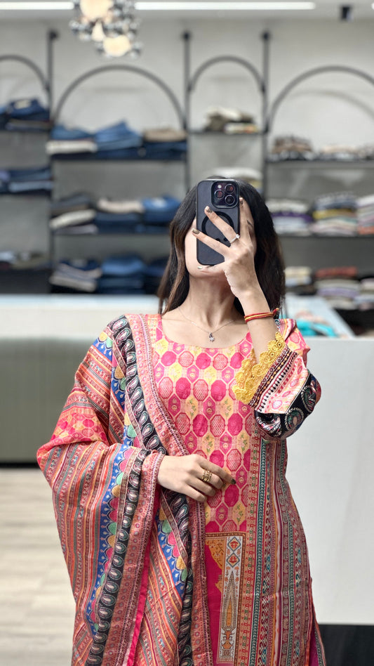 Elegant 3-Piece Suit Set in Satin & Silk - 12/7